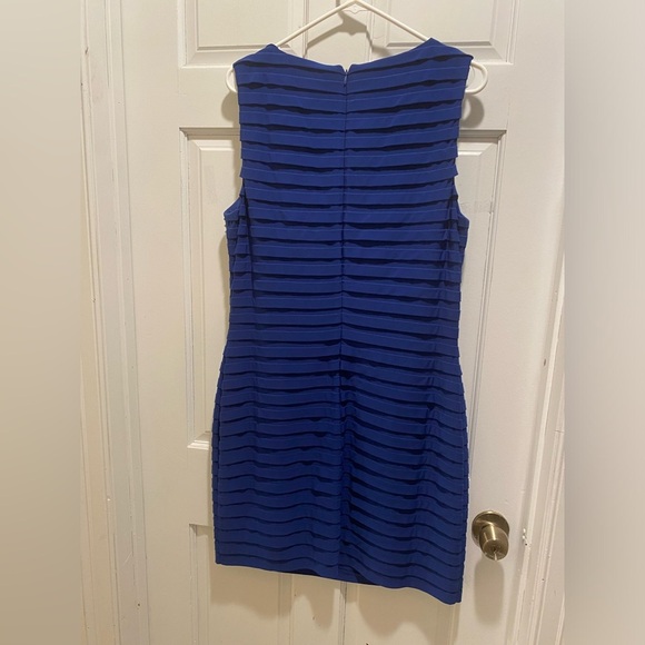 Jessica Howard Elegant Blue Sleeveless Dress - Picture 3 of 3